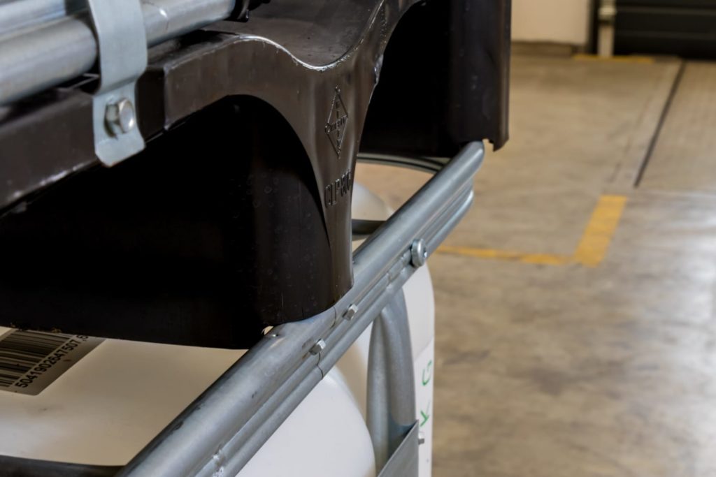 Sicherung eines 300 Liter IBC